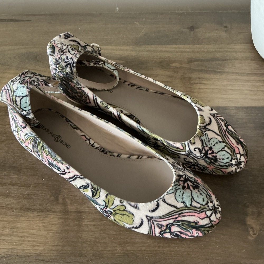 Treasure & Bond Jules Ankle Strap Ballet Flat Size 7M Floral Pattern $99